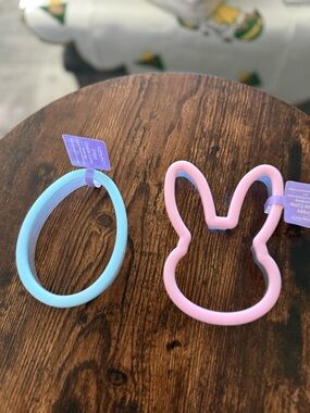 Silicone Bunny & Oval Cookie Cutters - Pink and Light Blue